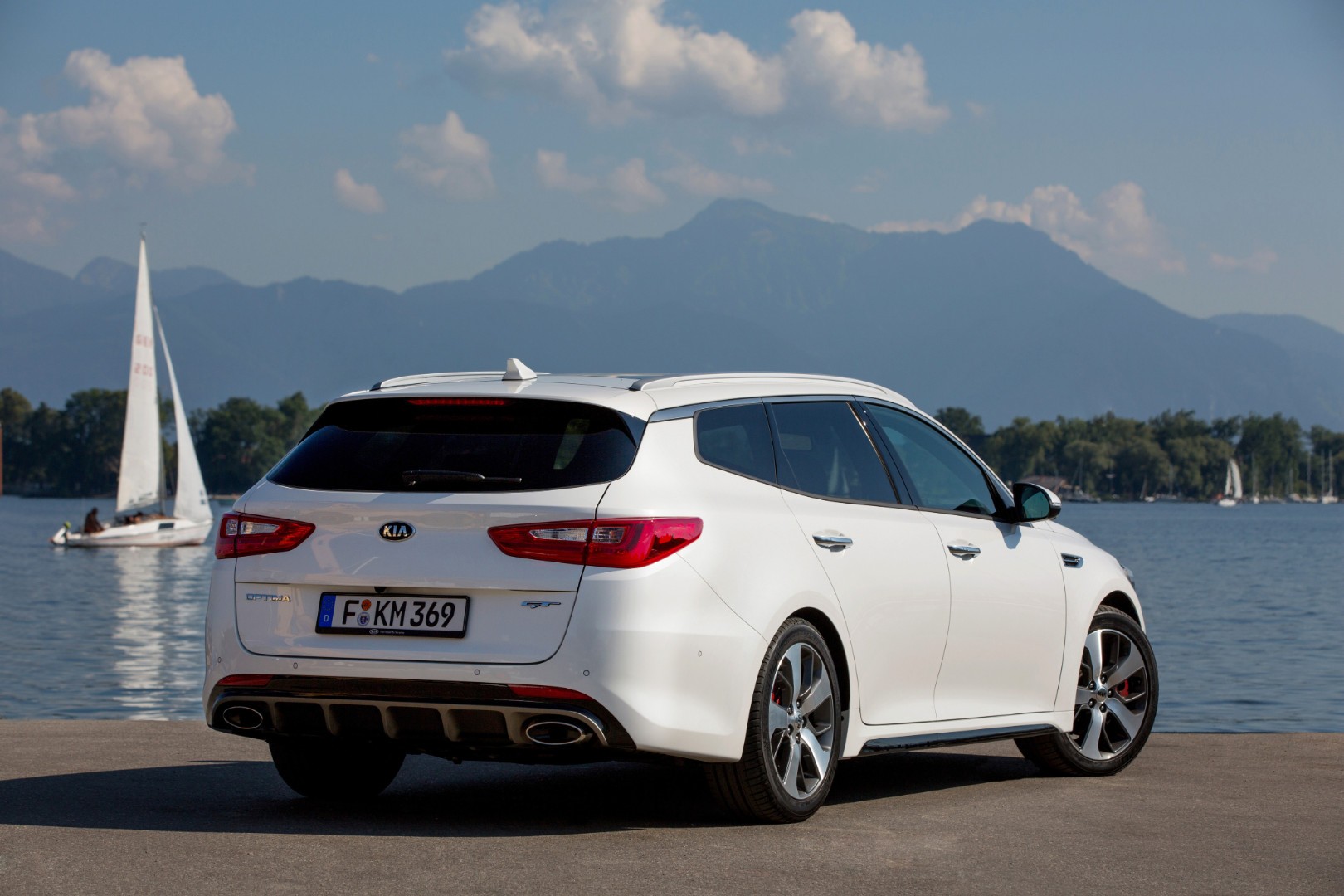 Kia Optima Sportswagon photo 4