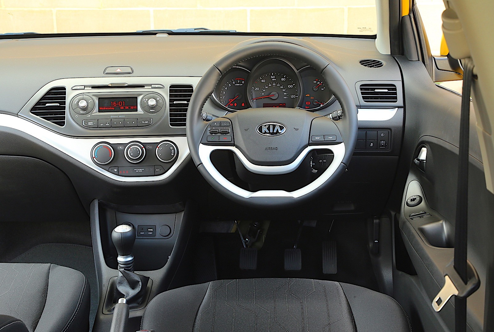 Kia Picanto photo 13