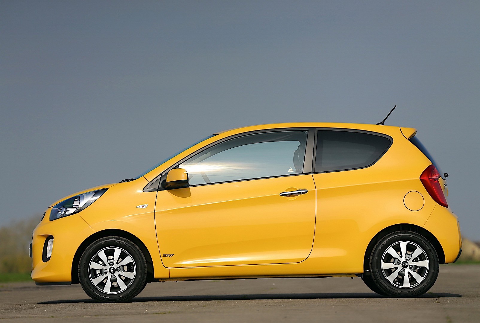 Kia Picanto photo 12