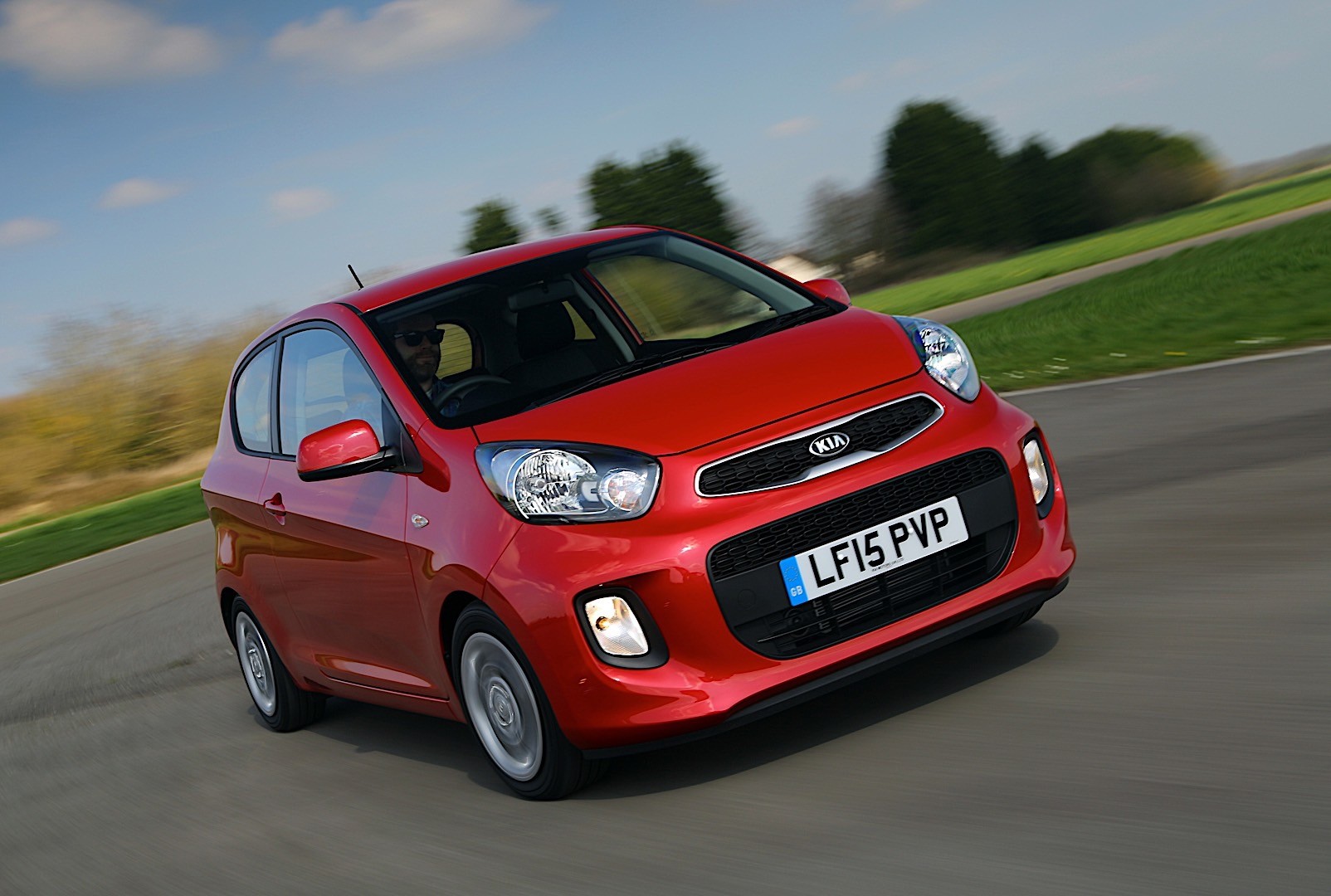 Kia Picanto photo 2