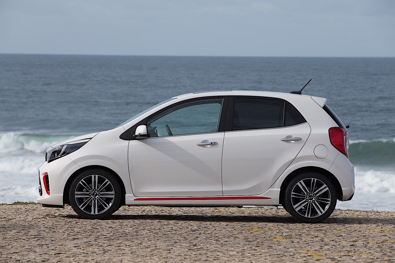 Kia Picanto photo 9