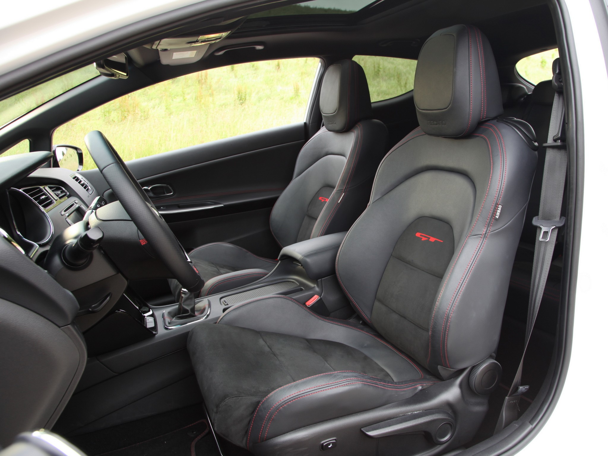 Kia Pro_Cee’D Gt photo 37