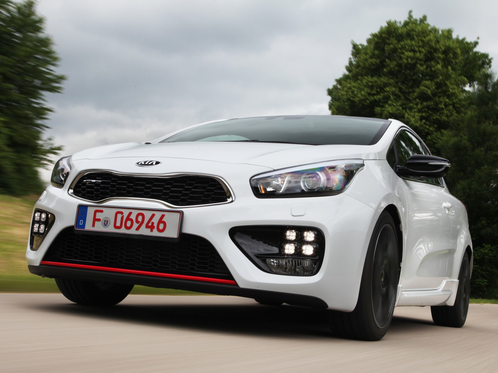 Kia Pro_Cee’D Gt photo 24