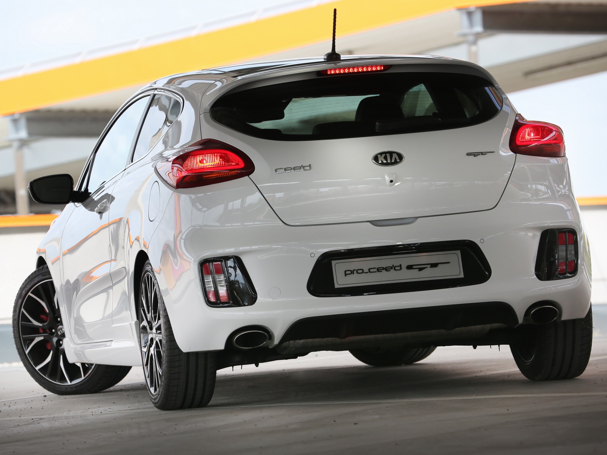 Kia Pro_Cee’D Gt photo 27
