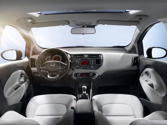 Kia Rio Hatchback Foto 52
