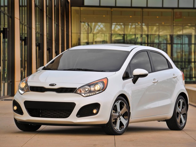 Kia Rio Hatchback Foto 7