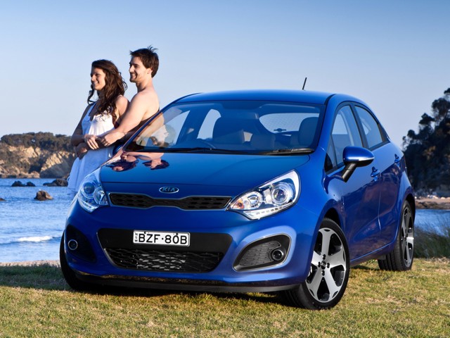 Kia Rio Hatchback Foto 10