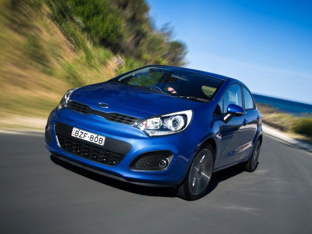 Kia Rio Hatchback Foto 12