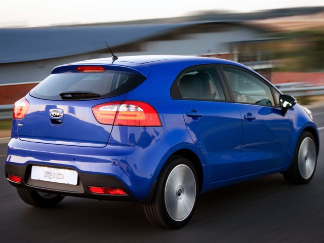 Kia Rio Hatchback Foto 16