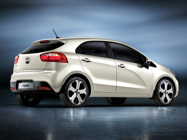 Kia Rio Hatchback Foto 21