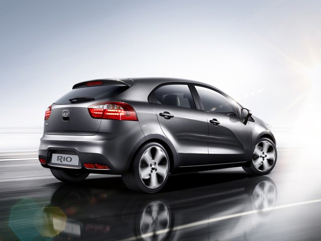 Kia Rio Hatchback Foto 22