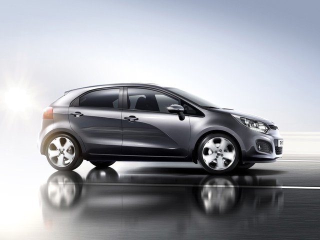 Kia Rio Hatchback Foto 23