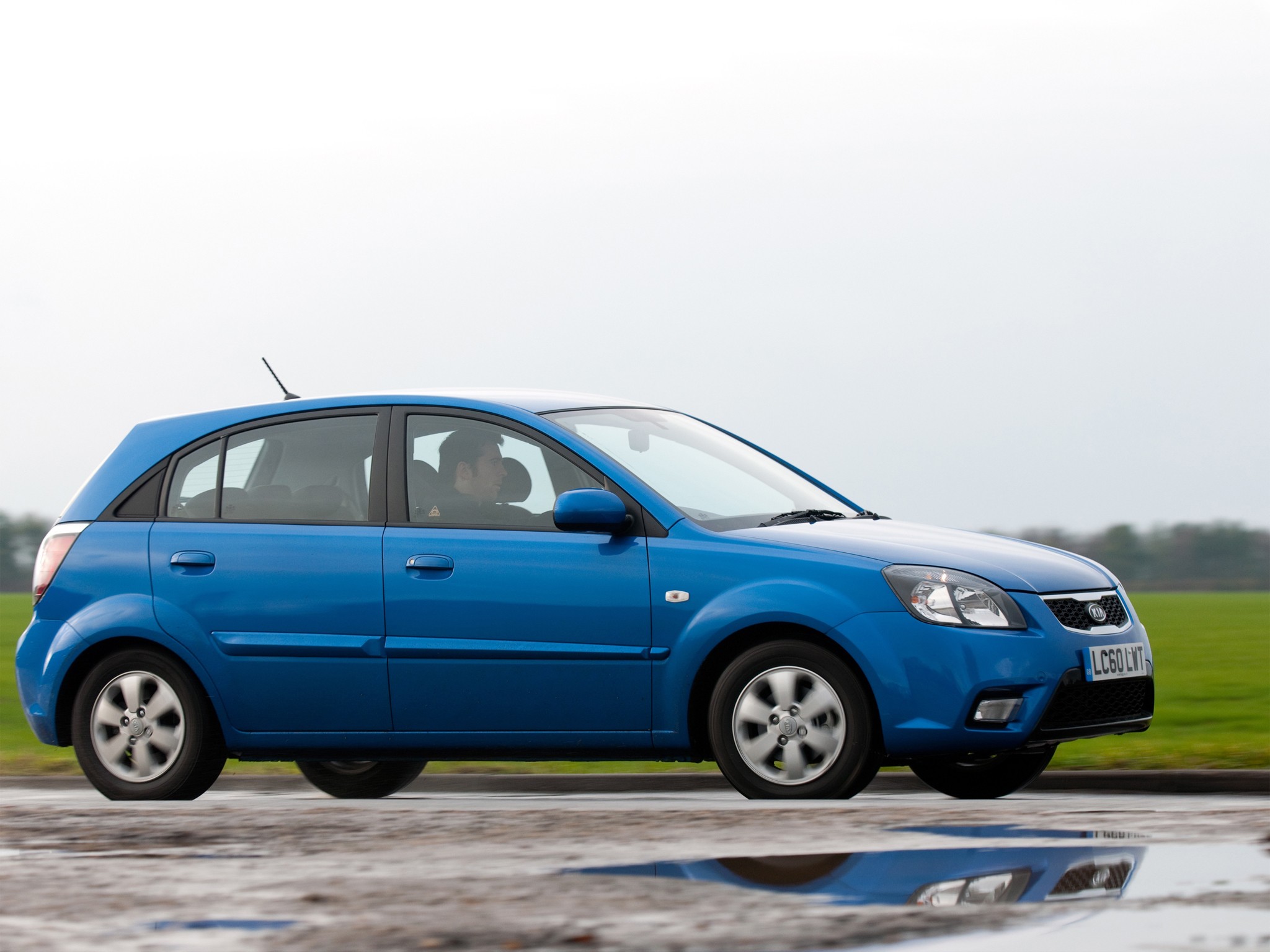 Kia Rio Hatchback photo 10