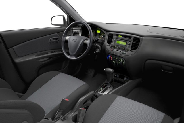 Kia Rio Sedan Foto 20