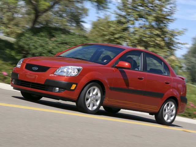 Kia Rio Sedan Foto 6