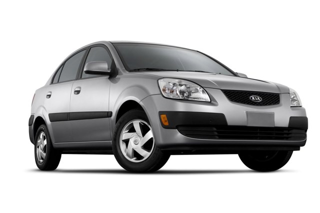 Kia Rio Sedan Foto 11