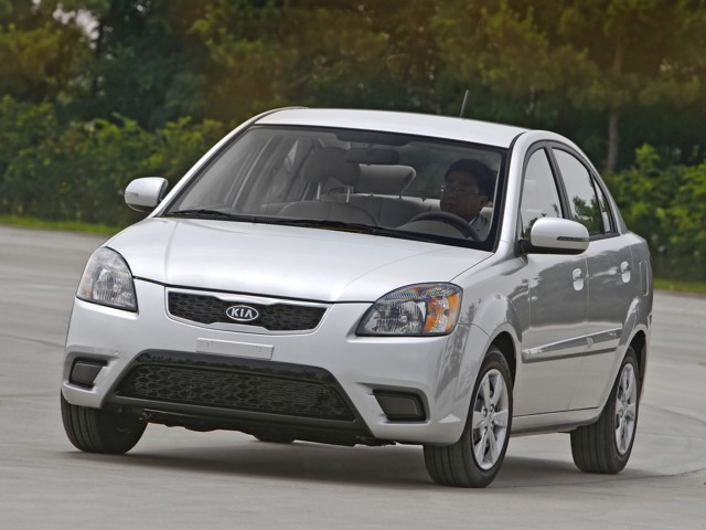 Kia Rio Sedan foto 5