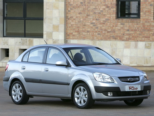 Kia Rio Sedan foto 9