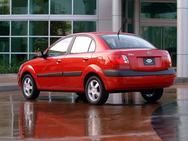 Kia Rio Sedan foto 22