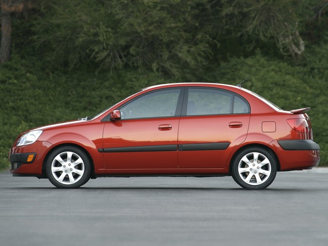 Kia Rio Sedan foto 26