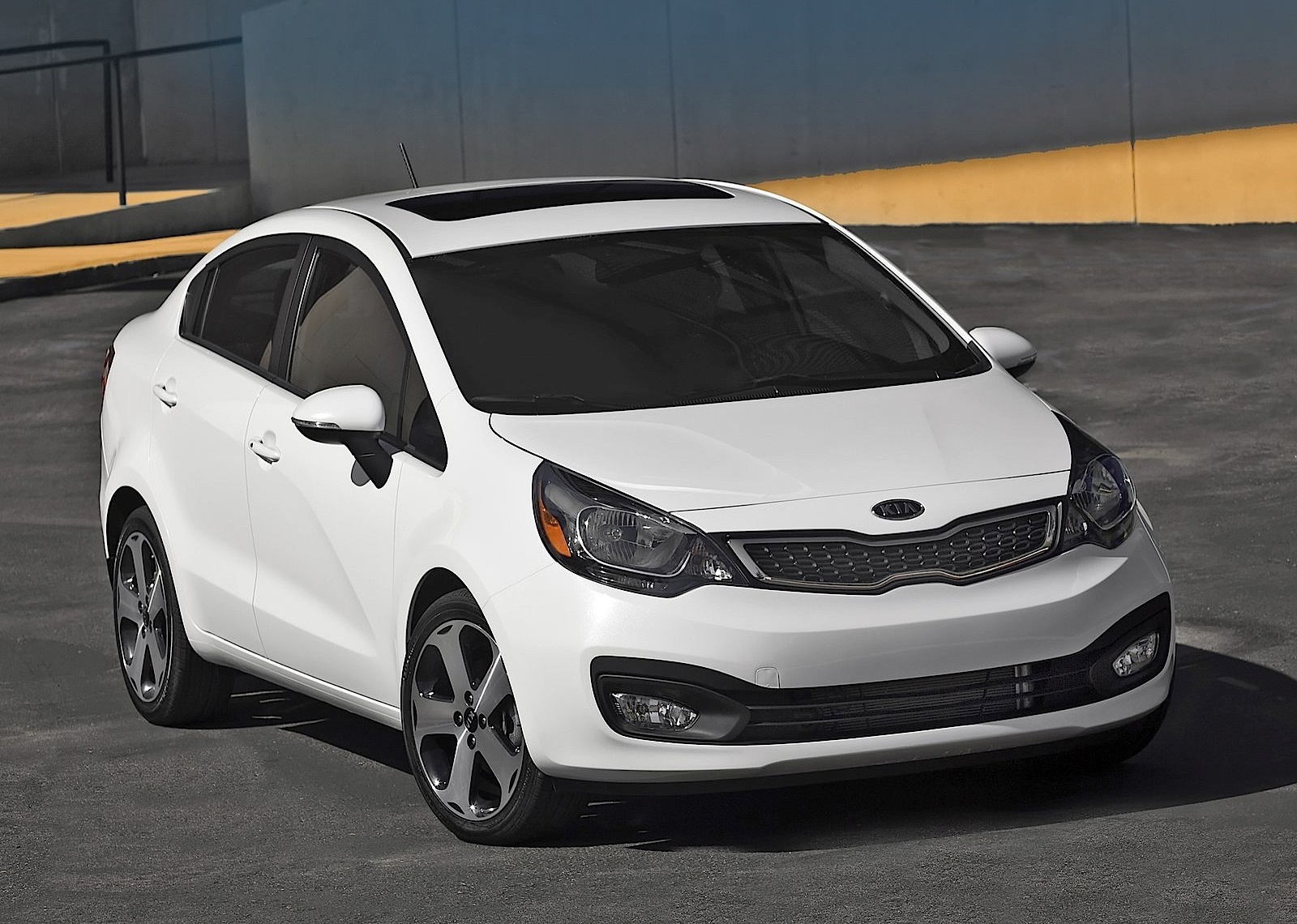 Kia Rio Sedan photo 6