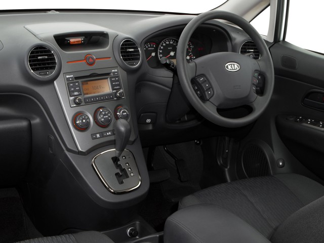 Kia Rondo Foto 60