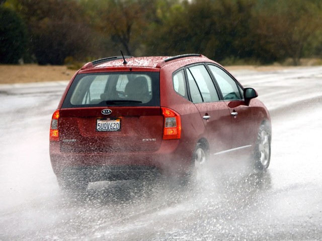 Kia Rondo Foto 21