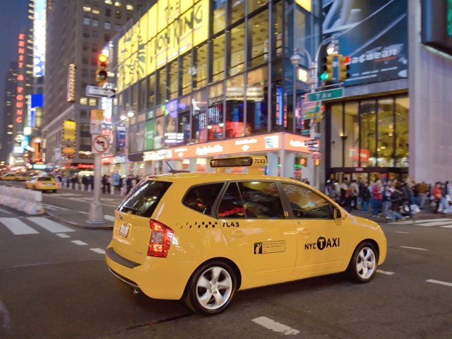 Kia Rondo Foto 36