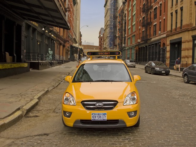 Kia Rondo Foto 39