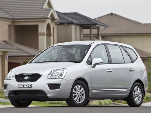 Kia Rondo Foto 47