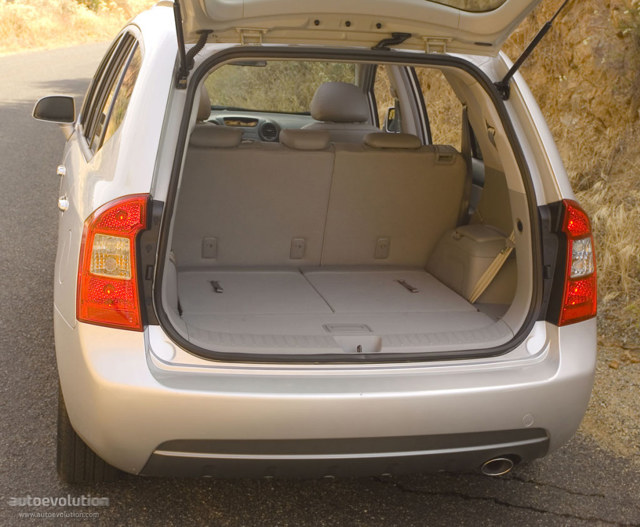 Kia Rondo Foto 53