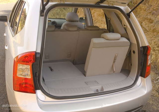 Kia Rondo Foto 54