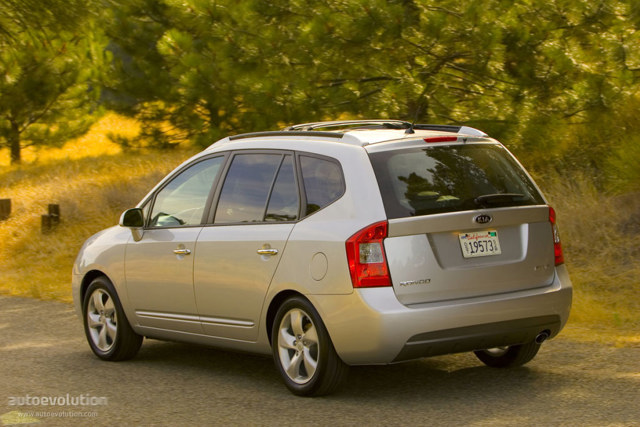 Kia Rondo Foto 4