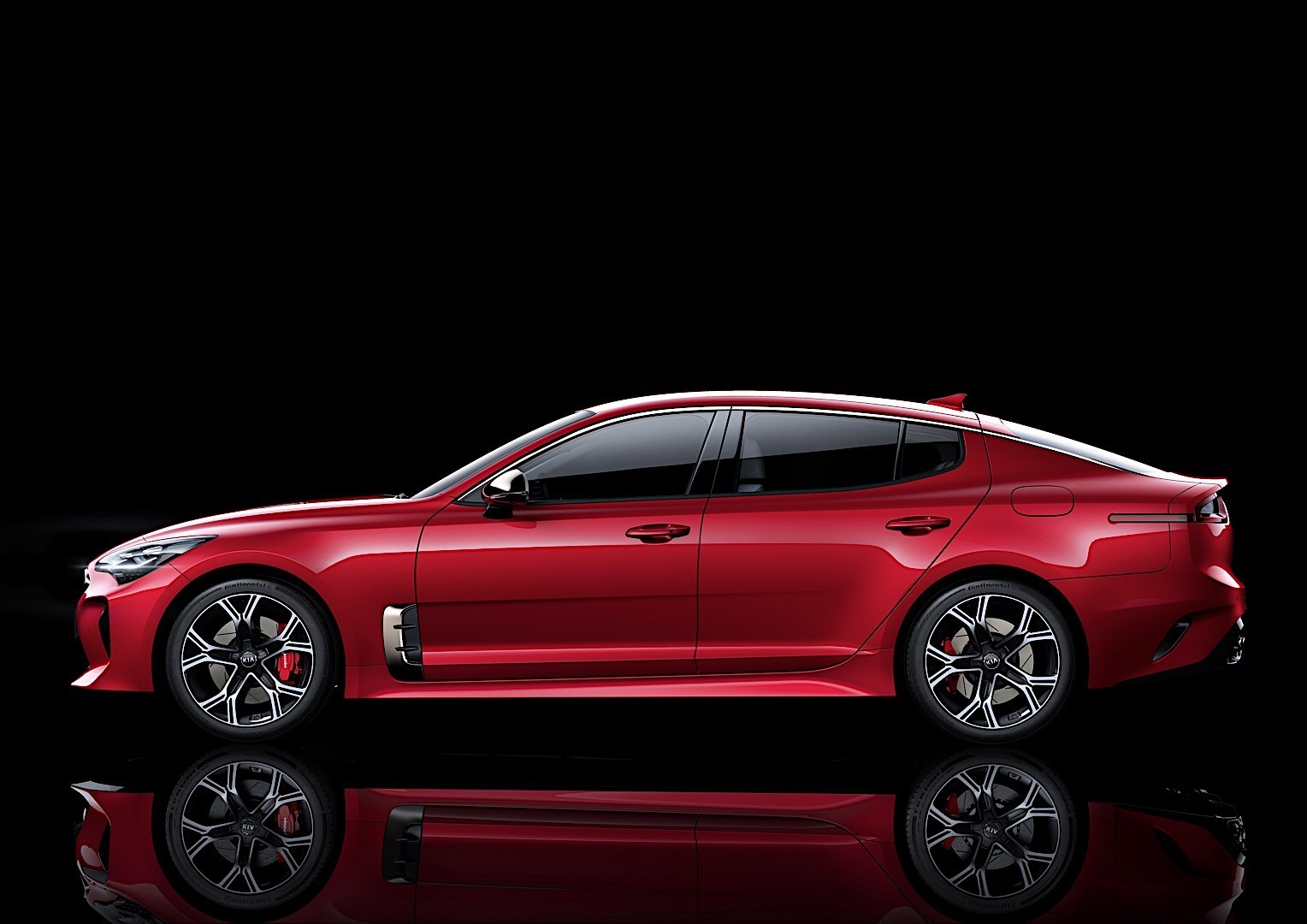 Kia Stinger photo 2