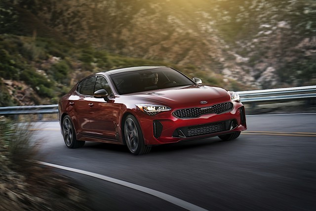 Kia Stinger photo 8