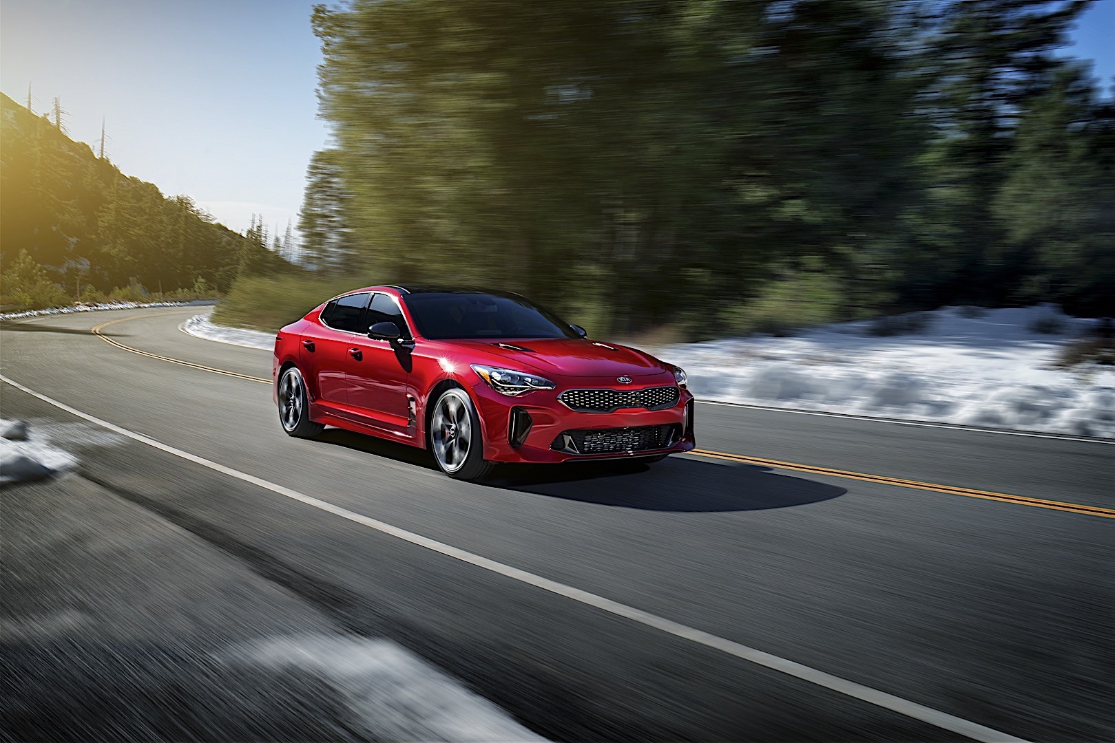 Kia Stinger photo 11