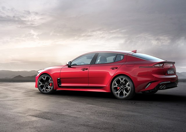 Kia Stinger photo 19