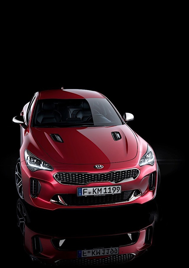 Kia Stinger photo 36