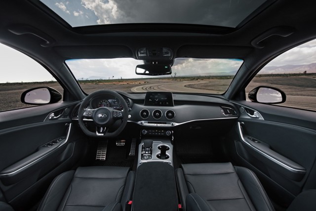 Kia Stinger photo 66