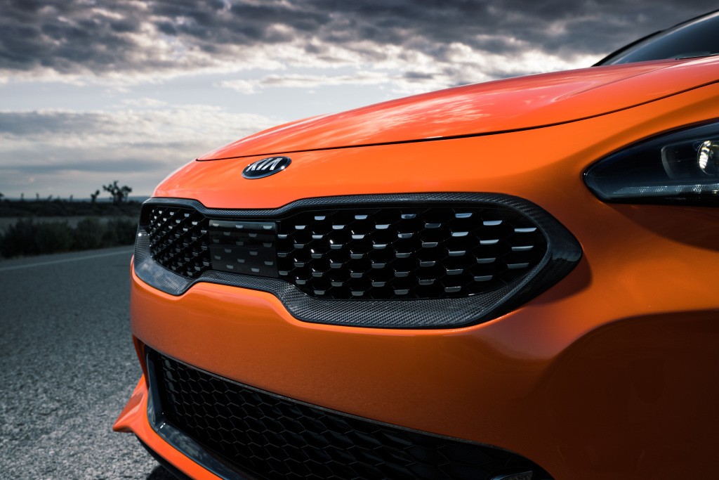 Kia Stinger photo 42