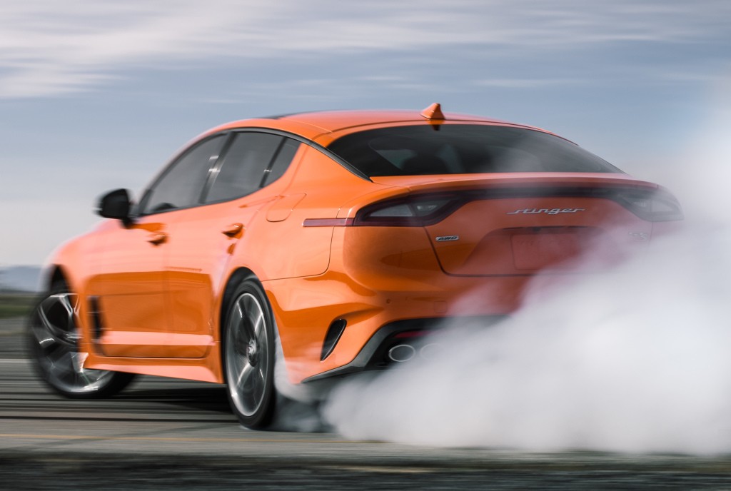 Kia Stinger photo 47