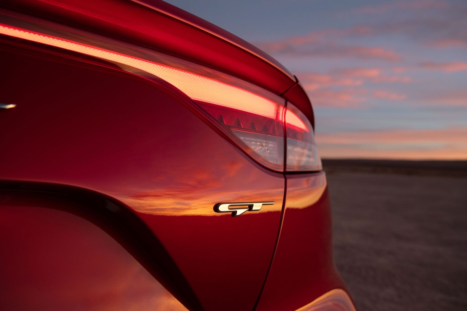 Kia Stinger photo 12