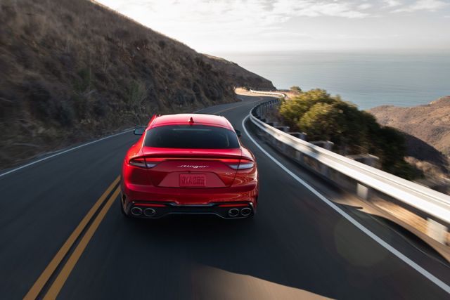 Kia Stinger photo 13