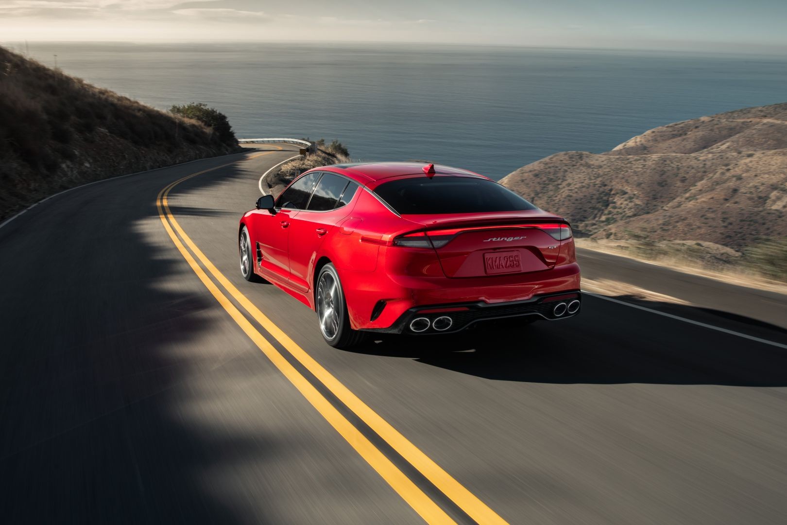 Kia Stinger photo 16