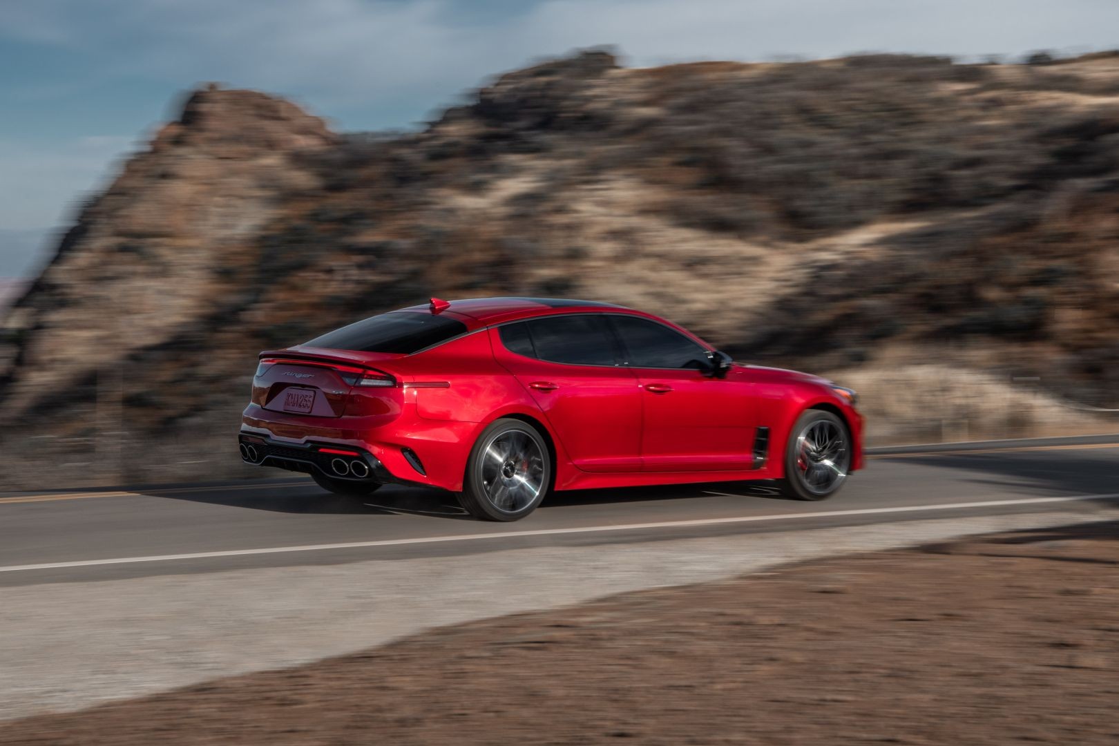 Kia Stinger photo 19