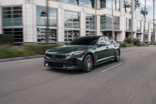 Kia Stinger photo 26