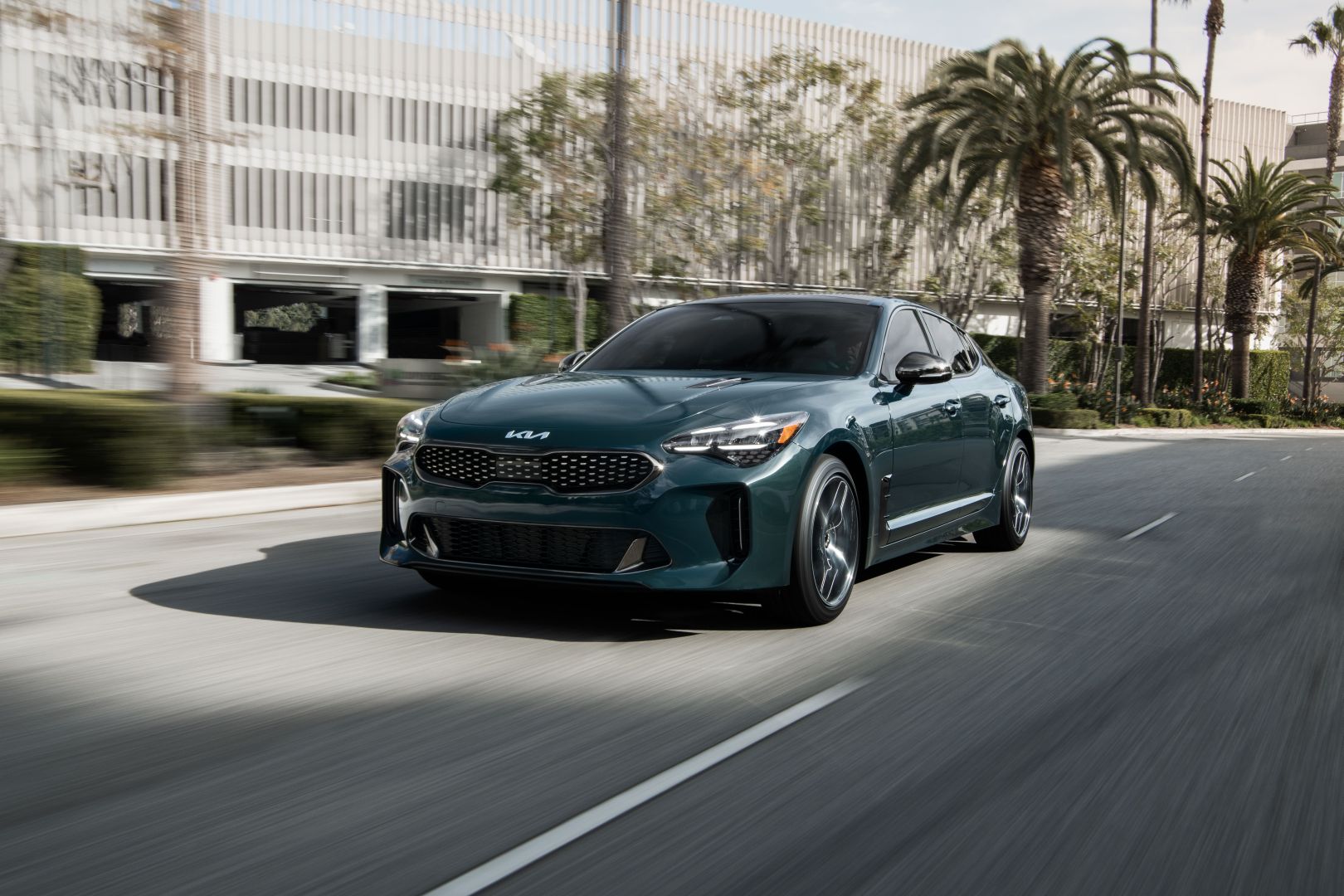 Kia Stinger photo 27