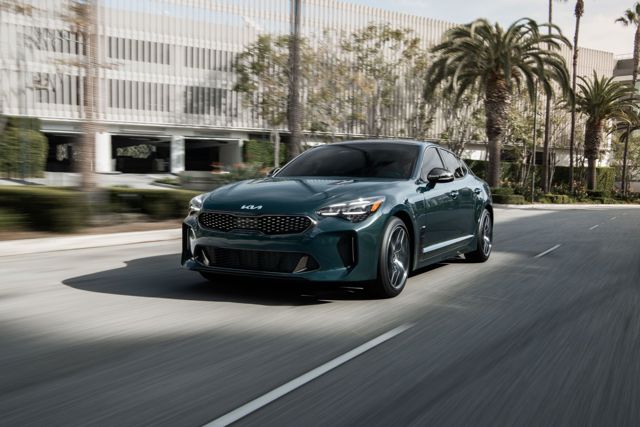 Kia Stinger photo 27