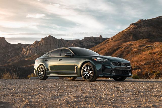 Kia Stinger photo 34