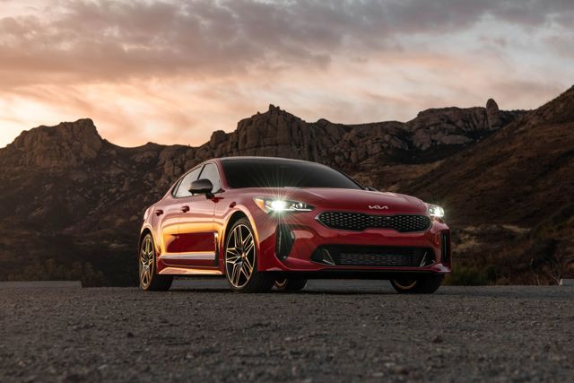 Kia Stinger photo 37